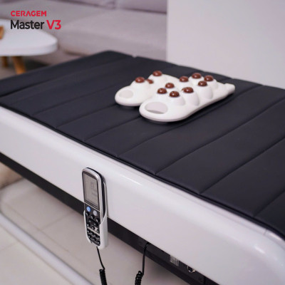 Giường mát xa/massage nhiệt Ceragem Master V3