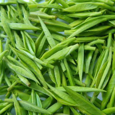 Combo 02 hộp trà tân cương long đình 100 gram 