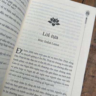 BEING BUDDHA AT WORK - Ứng dụng giáo lý Đức Phật ở chốn công sở để đạt đến an lạc và trí tuệ - Franz Metcalf, BJ Gallagher - Hiếu Trịnh dịch - Bizbooks – bìa mềm
