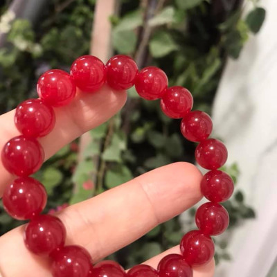 Vòng Tay May Mắn Đá Mã Não Đỏ Đậm Đẹp size 10mm 18 Hạt Nữ mạng Hỏa mạng Thổ ạ Màu Đỏ là màu Chiến Thắng ạ