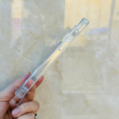 Ốp lưng Rock trong suốt dành cho iPhone 14 Pro - hàng chính hãng