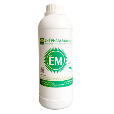 Men ủ phân cá, dịch chuối, đỗ tương, rác bã hữu cơ. Chế phẩm sinh học EM gốc của Đại học Nông Nghiệp 1 Hà Nội. Phân bón cho Lan, hoa Hồng và cây trồng. HSD: 2 năm