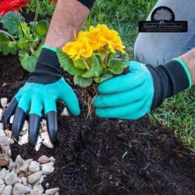 Bao  tay làm vườn có móng vuốt để cào ,bới đất ,chăm sóc cây , chống thấm nước , bảo vệ  tay khỏi đất bẩn ,các hóa chất từ phân bón , thuốc trừ sâu ,  diệt cỏ  tránh  tổn thương do va chạm với vật sắc nhọn , cành cây, co giãn đàn hồi tốt  , dễ vệ sinh