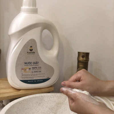 Nước Giặt Hữu Cơ Fuwa3e Chuyên Giặt Lụa 3,5L An Toàn Cho Bé