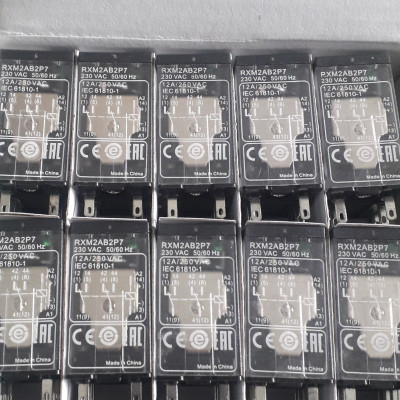 Rơ le RXM2AB2P7 Schneider 8 chân, coil 230Vac | Hàng Chính hãng |