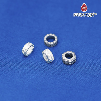 Charm bạc chặn hạt họa tiết đồng xu - Ngọc Quý Gemstones