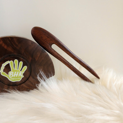 TRÂM CÀI TÓC GỖ TRUYỀN THỐNG (HAI QUE)