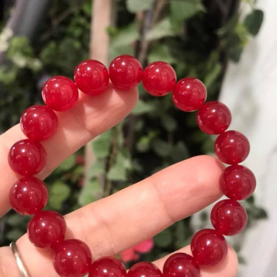 Vòng Tay May Mắn Đá Mã Não Đỏ Đậm Đẹp size 10mm 18 Hạt Nữ mạng Hỏa mạng Thổ ạ Màu Đỏ là màu Chiến Thắng ạ