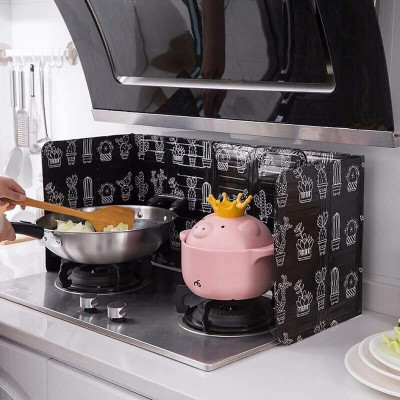 Combo 2 Tấm Chắn Chống Dầu Mỡ Và Gió Họa Tiết Nhiều Hình Cho Bếp Gas