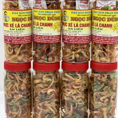 Mực xé lá chanh gói 1 kg đã chế biến ăn liền ngon ơi là ngon của shop Đặc Sản Biển Phan Thiết NGỌC DŨNG. Hạn sử dụng 12 tháng kể từ ngày đặt hàng