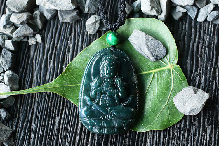 Mặt Dây Chuyền Đại Nhật Như Lai Đá Chalcedony Ngọc Quý Gemstones GA69 (5 x 3 cm)
