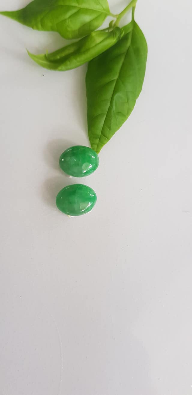 Mặt Nhẫn Oval Xanh Nhỏ đẹp đá cẩm thạch Size hạt Dài 12mm x Ngang 9mm x Cao 3mm bóng đẹp Nữ bọc vàng lên đeo đẹp ạ
