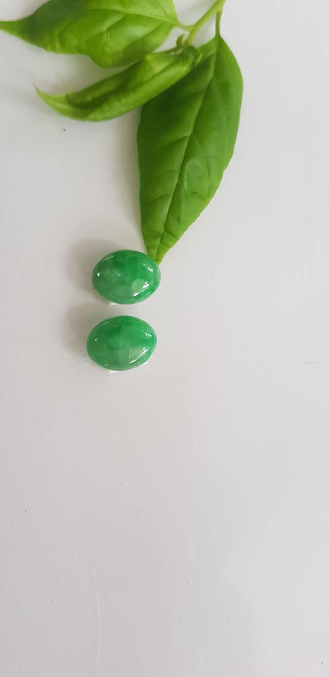 Mặt Nhẫn Oval Xanh Nhỏ đẹp đá cẩm thạch Size hạt Dài 12mm x Ngang 9mm x Cao 3mm bóng đẹp Nữ bọc vàng lên đeo đẹp ạ
