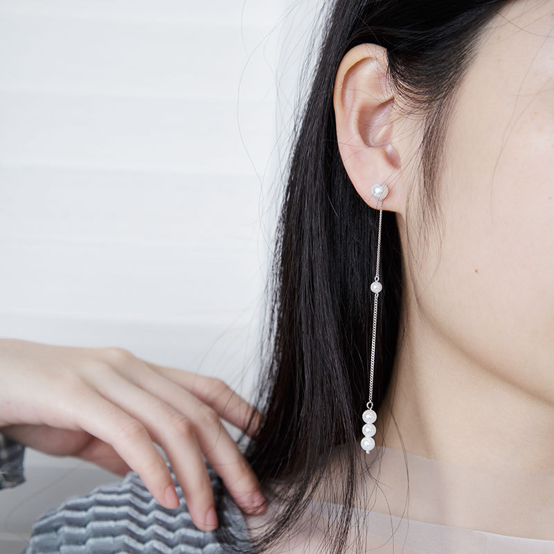 Đôi bông tai thả hạt châu tròn đẳng cấp cuốn hút