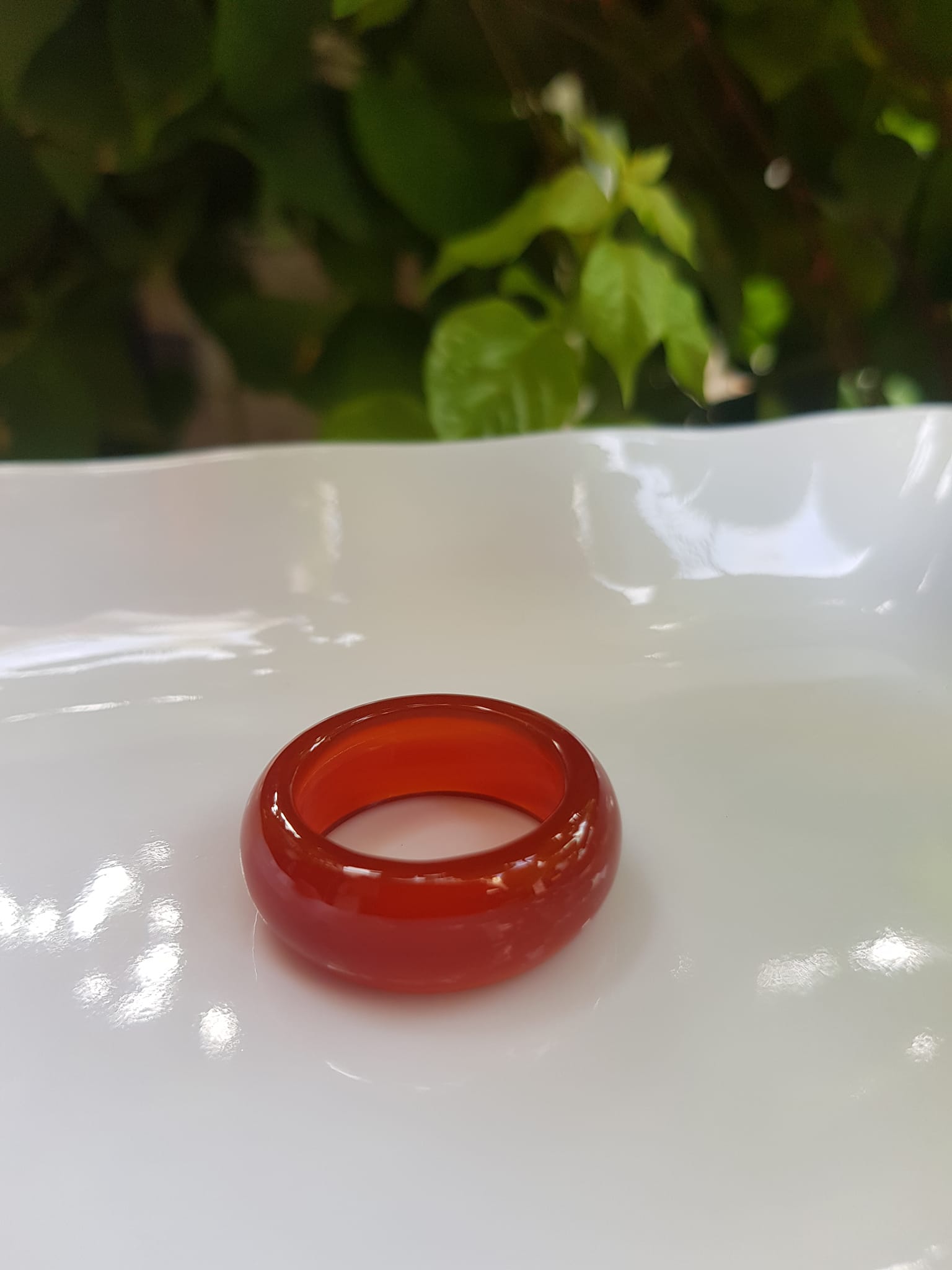 Chiếc Nhẫn Nam Đá Mã Não Đỏ Đỏ Cam Trơn Size 19mm x cao 9mm x Dầy 4mm Mệnh Hỏa Thổ ạ Ni nhẫn 19mm các anh đeo ngón cái hay bất kỳ ngón tay nào ni lọt vừa tay là 19mm đỏ đỏ cam cho may mắn cả năm ạ
