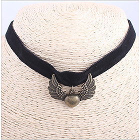 Vòng cổ choker hình đôi cánh V22