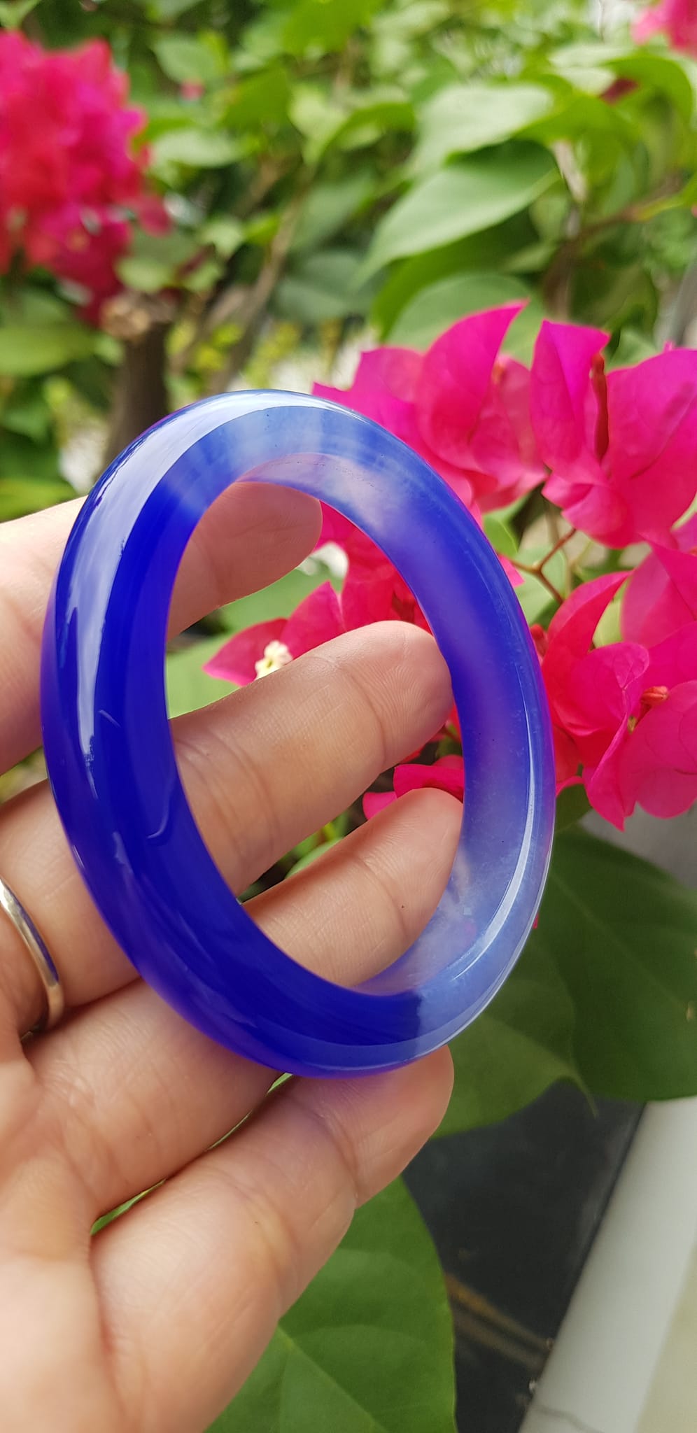 Vòng tay Nữ Bản Hẹ Đá Mã Não Xanh Dương Đậm nhạt 1 bên đều đẹp Vòng tay Ni 52mm x Cao 11mm x dầy 8mm Nữ mệnh Thủy mệnh môch 50kg - 54kg đeo ạ
