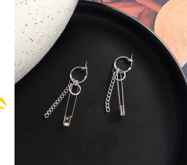 Đôi bông tai unisex kim băng cá tính độc đáo