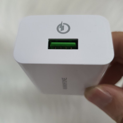 Cốc sạc nhanh Borofone 18w BA21A cổng USB - Hàng chính hãng