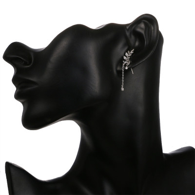 Bông tai nhành lá xinh đẹp