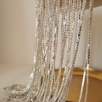Dây kính chuỗi đá bling phong cách nổi bật idol sang chảnh ấn tượng so cool