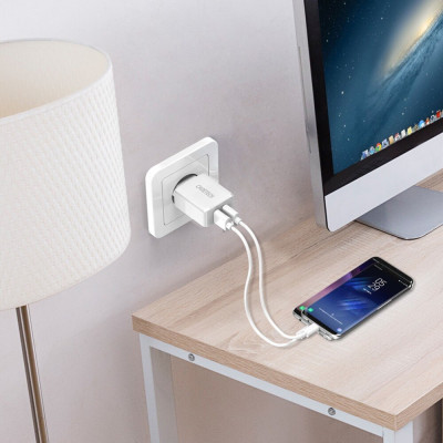 Cóc củ sạc nhanh Dual USB hiệu CHOETECH C0030 cho điện thoại / máy tính bảng hỗ trợ sạc nhanh 5V-2A trang bị chip bảo vệ thông minh, thiết kế nhỏ gọn - Hàng chính hãng