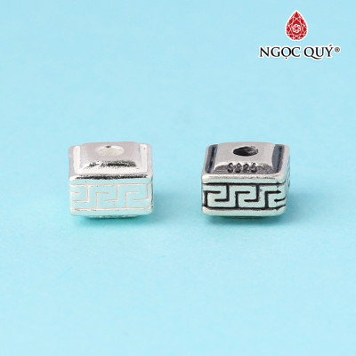 Charm bạc xỏ ngang hình lập phương họa tiết - Ngọc Quý Gemstones