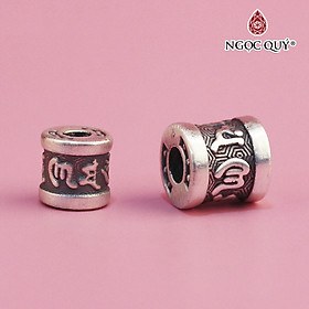 Charm bạc xỏ ngang họa tiết lục tự - Ngọc Quý Gemstones