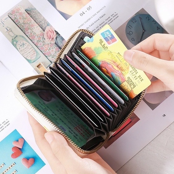 Ví da ngắn mini cầm tay nữ nhiều ngăn da PU cao cấp, chất da mềm mịn .dùng đựng thẻ , giấy tờ xe , đựng tiền nhỏ gọn và tiện lợi phong cách nữ tính, trẻ trung , hiện đại