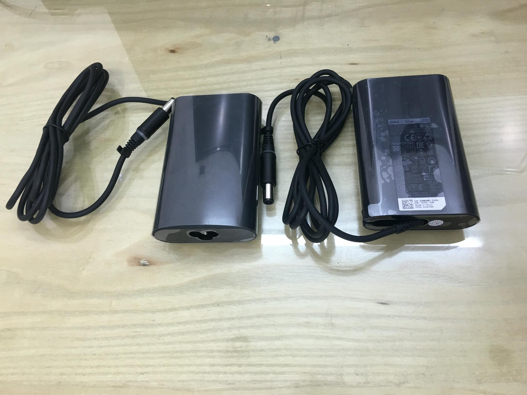 Adapter Sạc laptop Dell Oval 65w, 90w Slim 7.4mm x 5.0mm đầu kim to - Có đèn ở đầu sạc - Hàng chính hãng