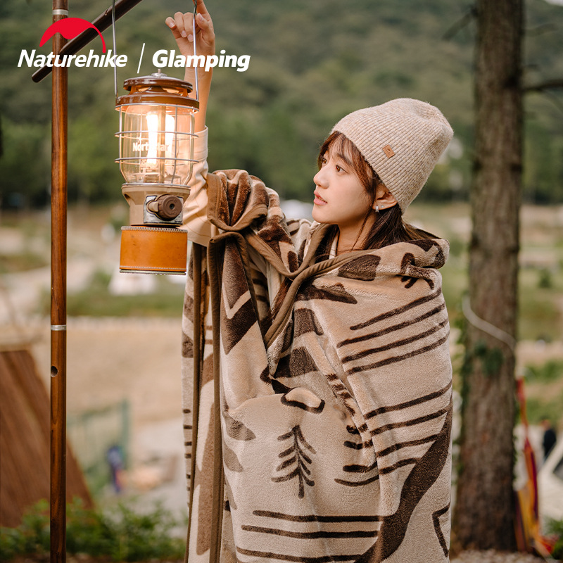 Chăn chống cháy dã ngọai NatureHike CNH22JU017