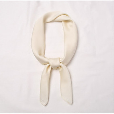 Khăn lụa vuông trơn mầu basic dễ thương AKL85