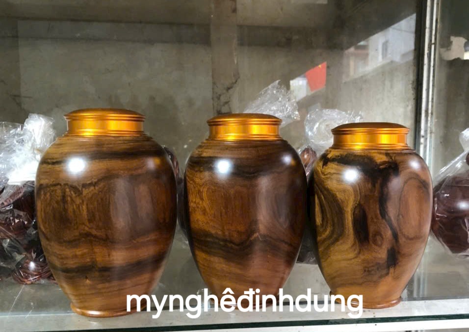 Hộp đựng trà bằng gỗ bách xanh thơm nức cao 19x11cm