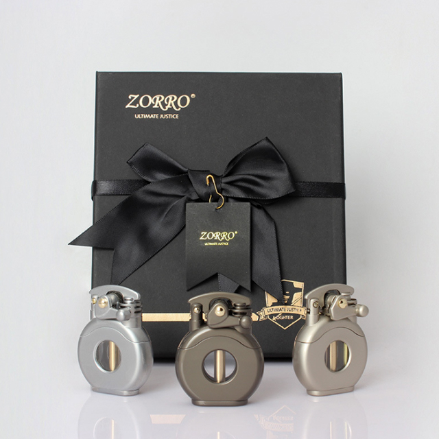 Vỏ Hột Quẹt Bật Lửa Xăng Bấc Đá Zorro Lộ Thiên - Tặng 3 bình xăng màu ( full box ) Đẹp Độc Lạ Tiện Dụng 686