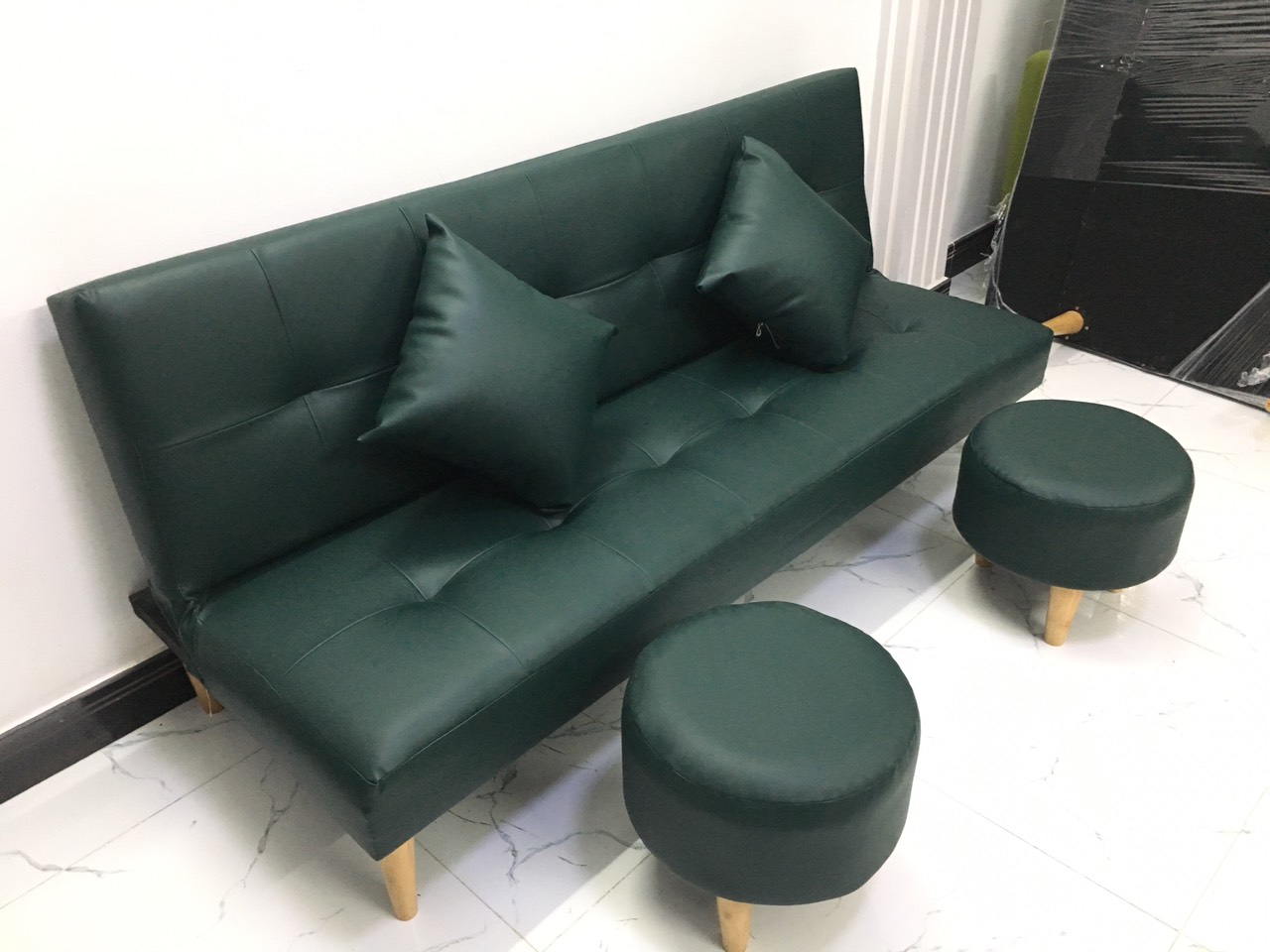 Sofa bed, sofa giường màu xanh lục và 2 đôn tròn SB15