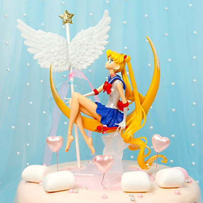 Mô hình nhân vật Eternal Sailor Moon - Thủy Thủ Mặt Trăng Vĩnh Cửu (Có giá đỡ)