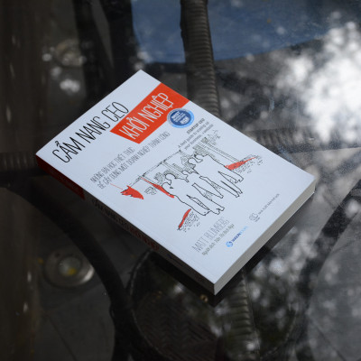 Cẩm nang CEO khởi nghiệp (Startup CEO) - Tác giả Matt Blumberg - Những bài học thiết thực để gầy dựng một doanh nghiệp thành công