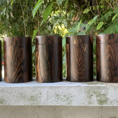 Hộp đựng trà ,chè bằng gỗ mun hoa cực đẹp kt cao 20×11cm