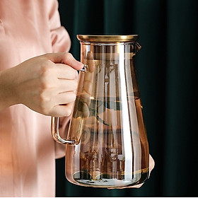BÌNH ĐỰNG NƯỚC THỦY TINH CHỊU NHIỆT CAO CẤP MÀU VÀNG SANG TRỌNG 1800ml