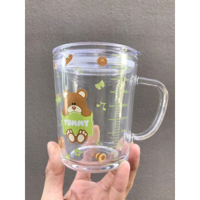 Cốc pha sữa, uống nước thủy tinh 400ml chia vạch cho bé có ống hút và nấp đậy chống tràn cho bé (mẫu ngẫu nhiên) - HENRYSA