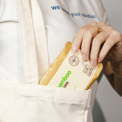 Khăn giấy ướt cao cấp EcoWipes vải sợi tre sinh thái Bamboo không mùi có thể phân hủy trong môi trường