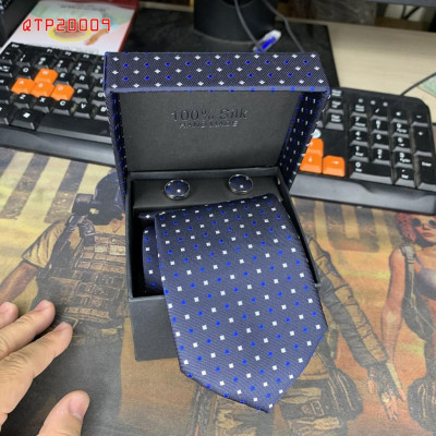 Cavat nam bản 8cm lót silk cao cấp nguyên hộp kèm khăn và khuy măng sét Giangpkc Qtp