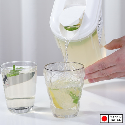 Set 02 bình nước nắp bật Yamada 1,8 lít, được làm từ nhựa PP cao cấp, không sản sinh ra các hoạt chất gây hại trong quá trình sử dụng - nội địa Nhật Bản