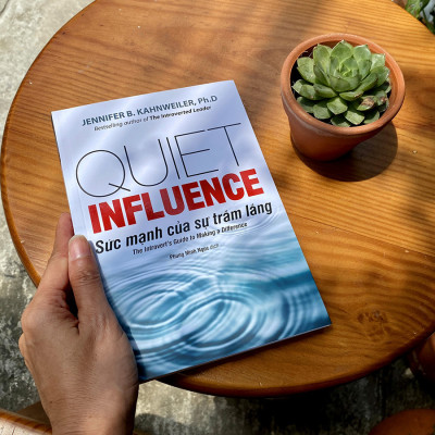 Sách: Sức Mạnh Của Sự Trầm Lắng