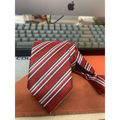 Tổng hợp những mẫu Cavat 8cm đỏ - đỏ đô thắt sẵn dành cho trung niên 2021 giangpkc