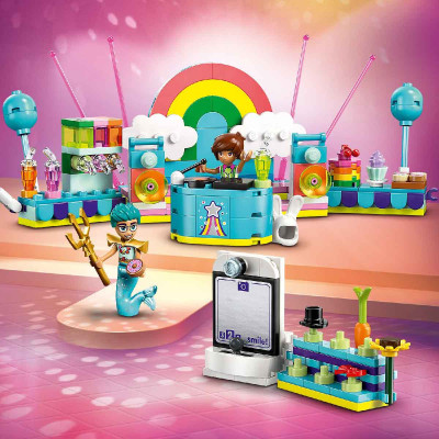 LEGO FRIENDS 42661 Đồ Chơi Lắp Ráp Tiệc Hóa Trang Chủ Đề Kỳ Lân Và Tiên (261 chi tiết)