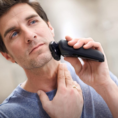 Máy cạo râu khô và ướt cao cấp thương hiệu Philips SkinIQ S5831/01 và S5832/01 - Hàng Nhập Khẩu