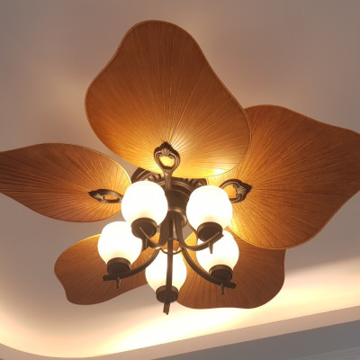 Mẫu mới nhất: Quạt trần cánh lá sang  trọng có đèn trang trí - Rất em và mát - Sang trọng - Có điều khiển từ xa