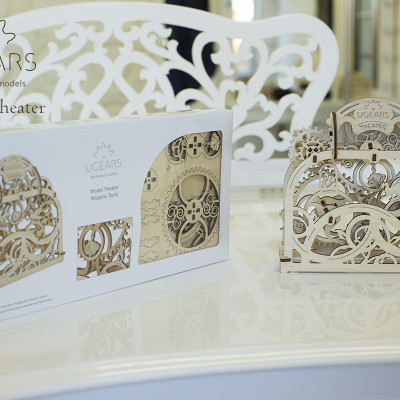 Mô hình Gỗ Cơ Khí - Ugears Theater - Sân khấu kịch, sản phẩm chính hãng Ugears, nhập khẩu nguyên bộ từ EU, mô hình lắp ráp 3D, DYI