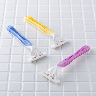 Set 03 chiếc dao cạo Kai Pretty Body, thiết kế 3 lưỡi kép tạo ra những đường cắt nhanh và hiệu quả hơn - nội địa Nhật Bản 